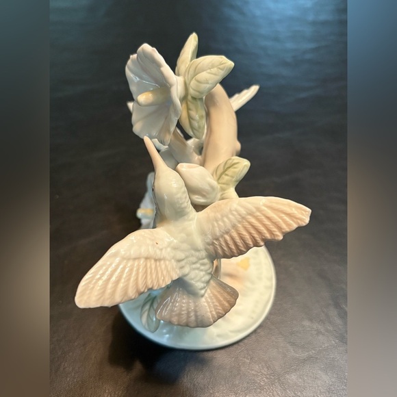 Porcelain Hummingbird and Flower Figurine - Picture 4 of 10